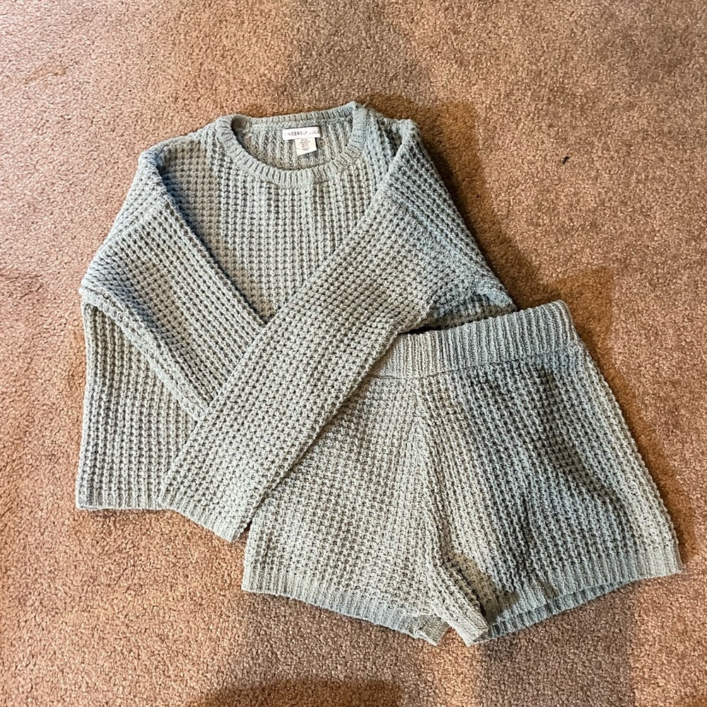 Matching aqua lounge set- long sleeve with shorts